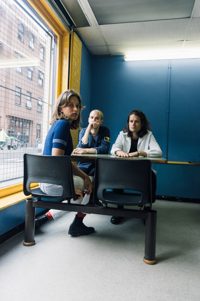 1-whenyoung-laundrette