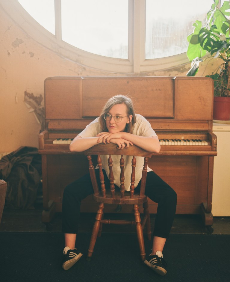 Lindsay-Munroe-River-Billy-Holmes