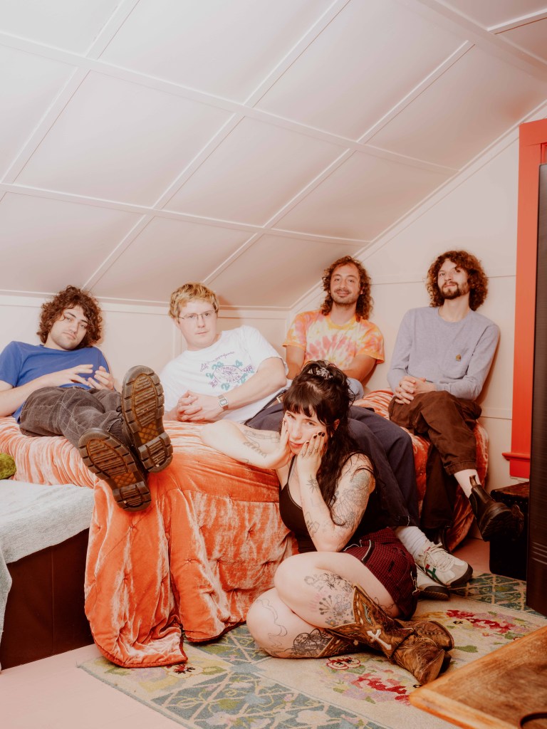 For The Rabbits – An Alternative Music Site